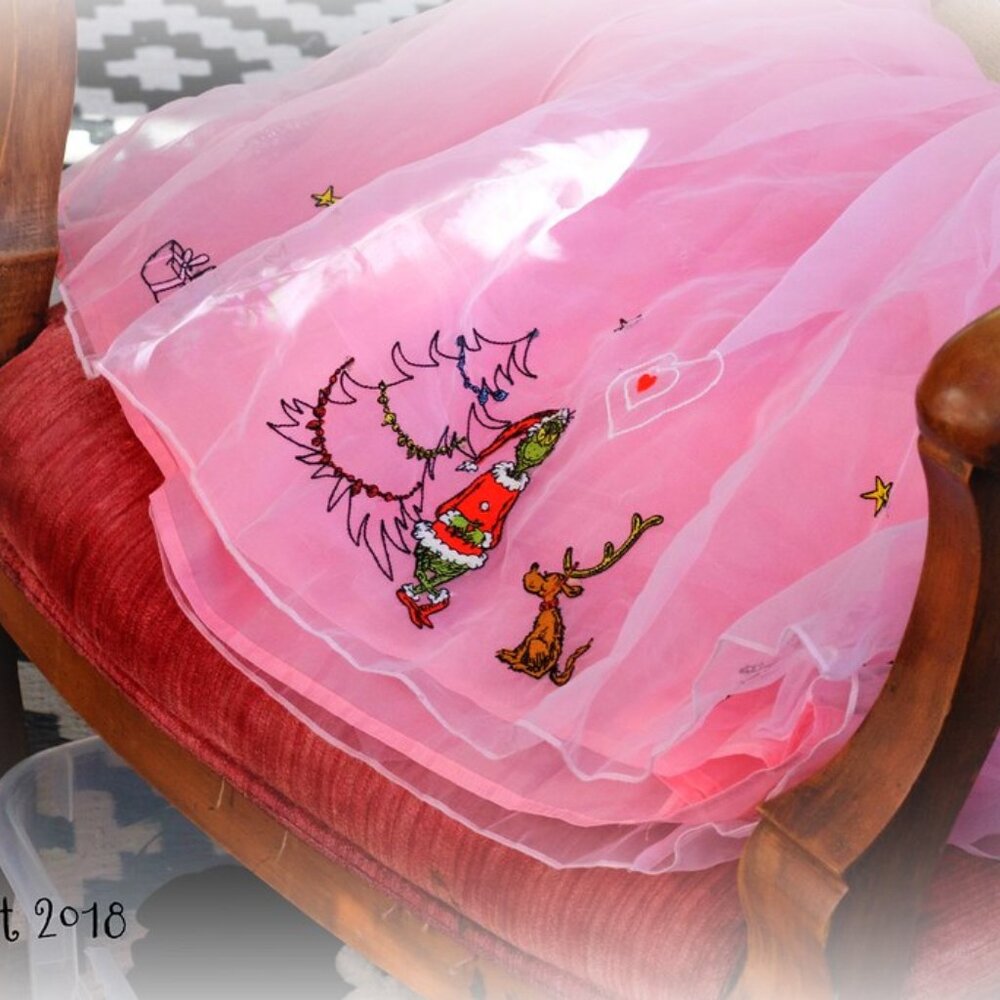 Hanna Andersson Embroidered Dr. Seuss Tutu & Poppom Poncho (set 1/READ listing)